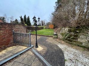 Photo 13- click for photo gallery